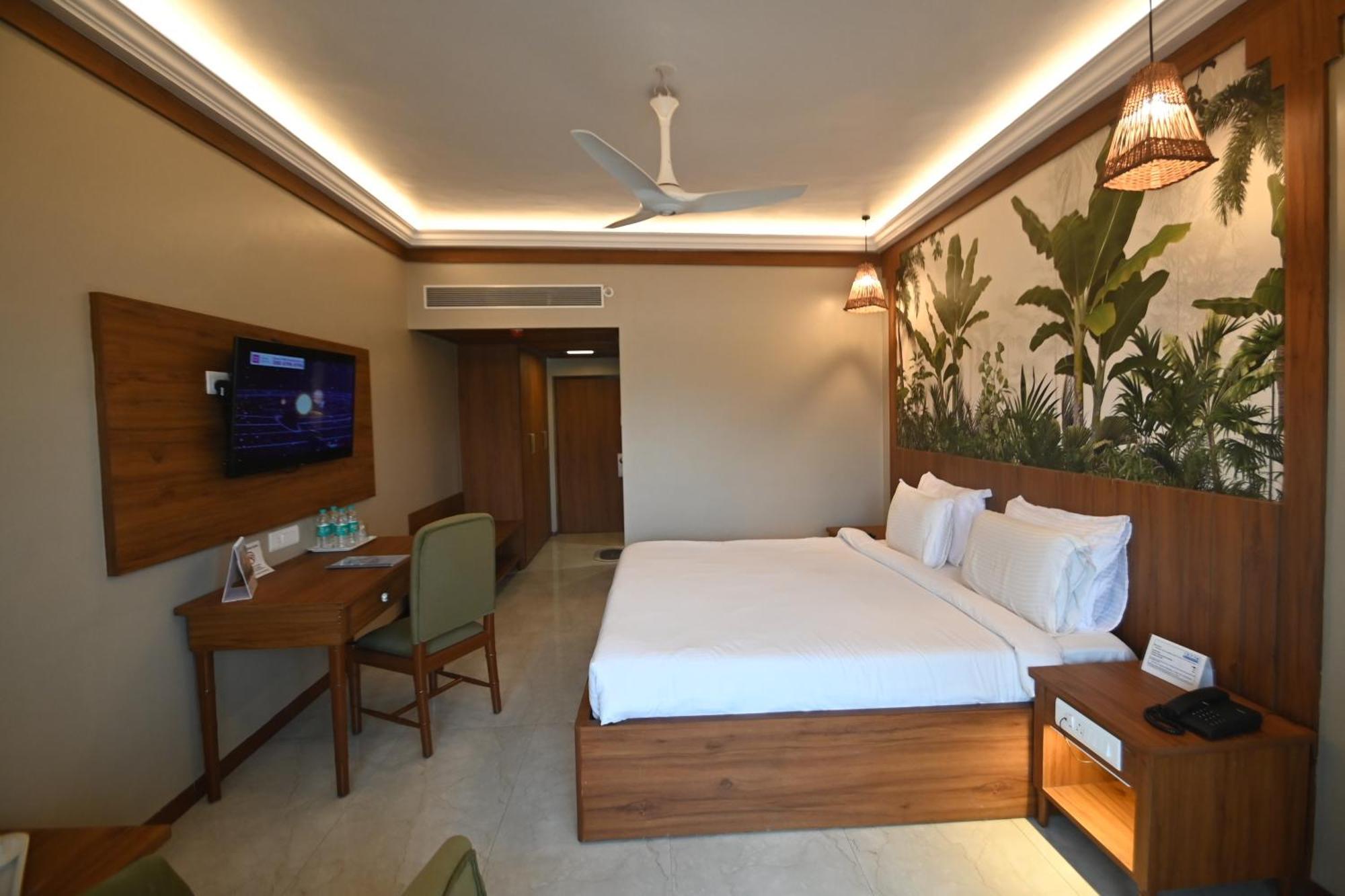 Rns Residency Sea View Hotel Mavalli Ngoại thất bức ảnh