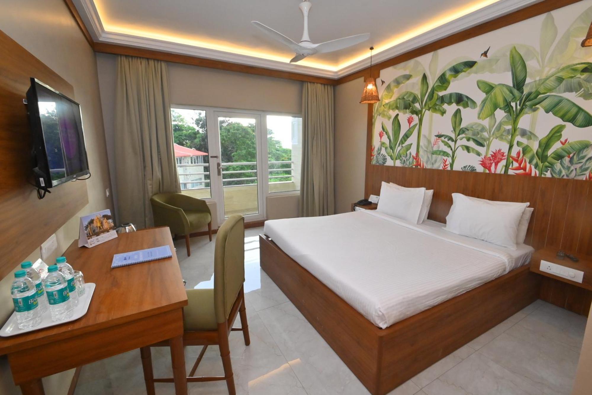 Rns Residency Sea View Hotel Mavalli Ngoại thất bức ảnh