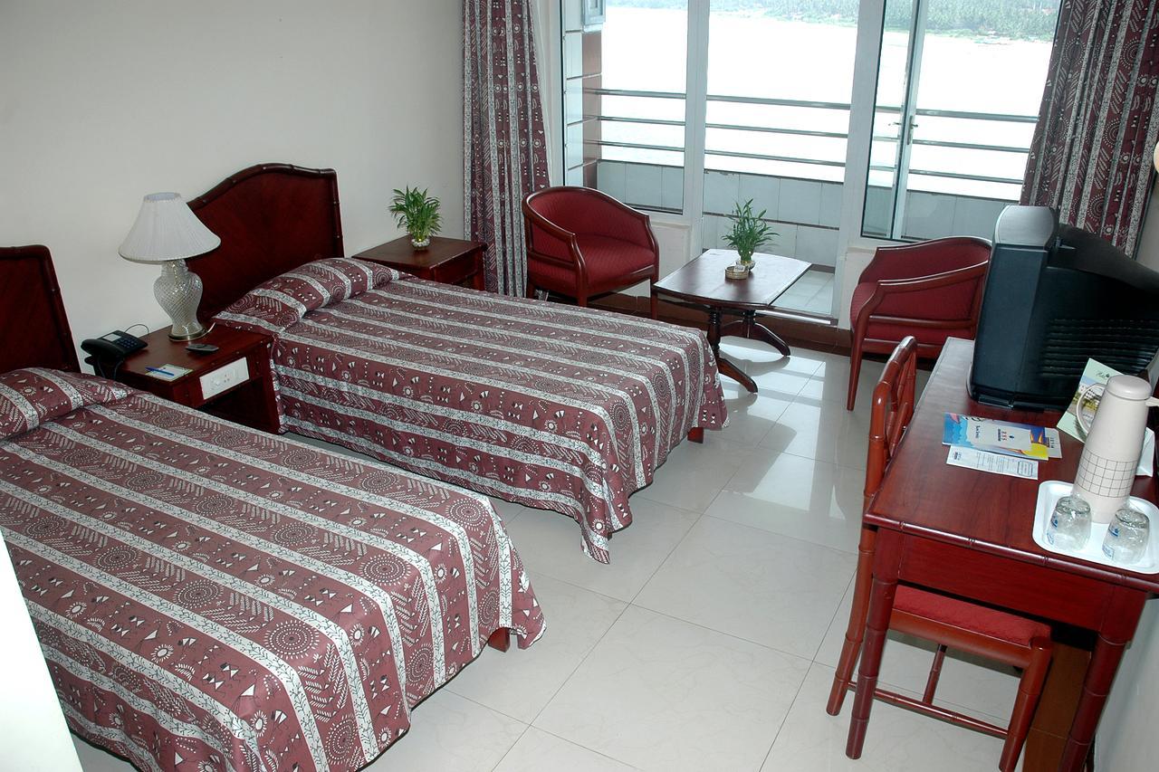 Rns Residency Sea View Hotel Mavalli Ngoại thất bức ảnh